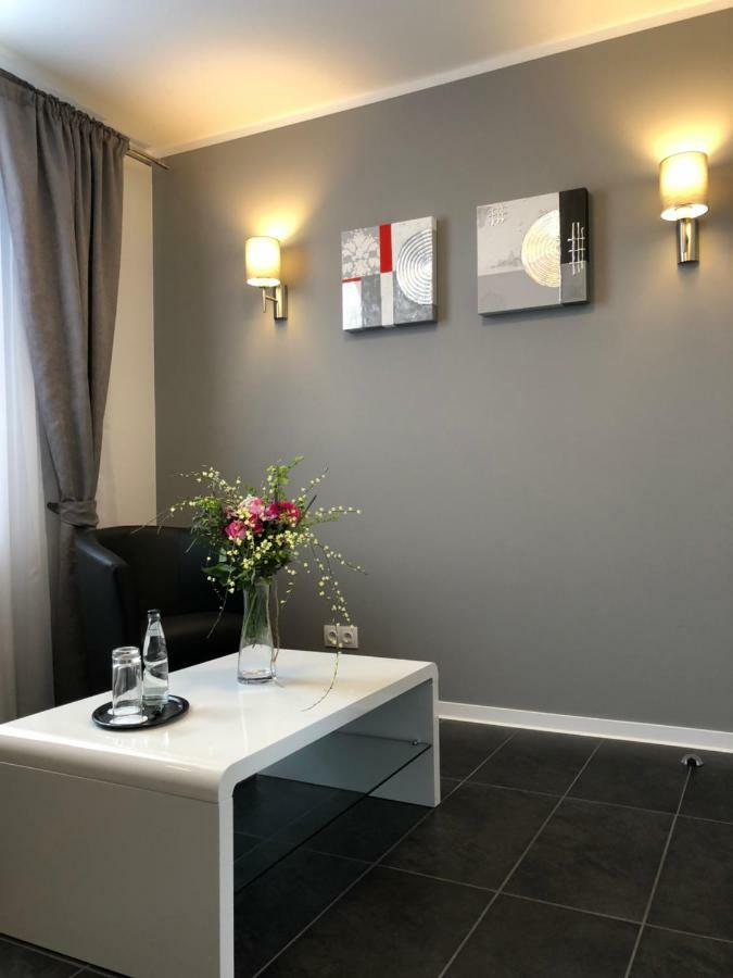 Haus Tannenhof Hotel Hannover Ngoại thất bức ảnh